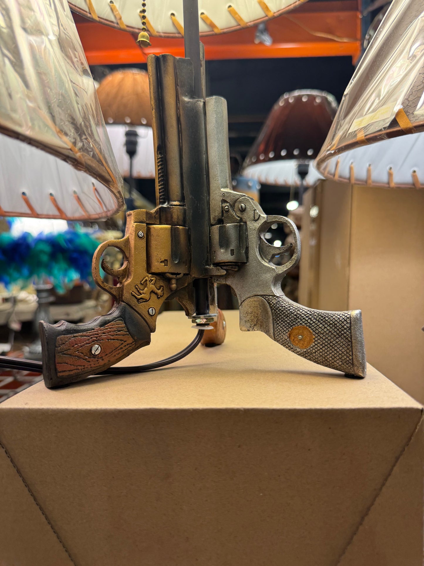 RA7379 Double Pistol Gold & Silver Lamp