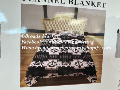 Black & White Super Plush Aztec Blanket