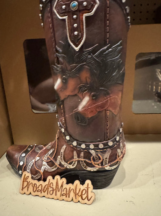 RA7572 Horses & Horseshoe Boot Vase