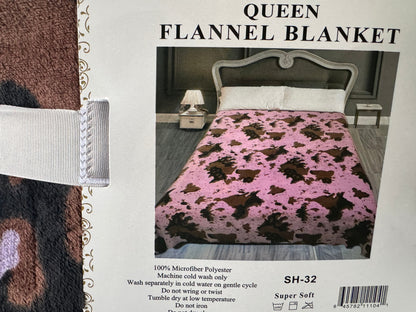 Light Purple Cow Print Queen Blanket