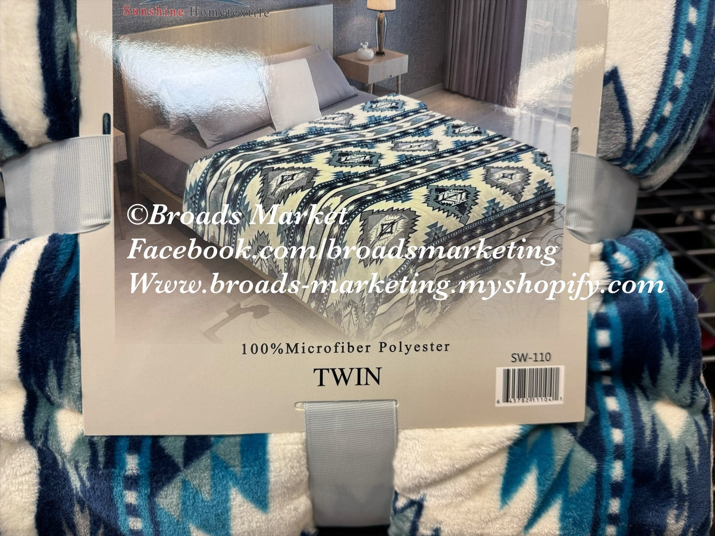 Twin Bailey Beige & Blue Plush Blanket