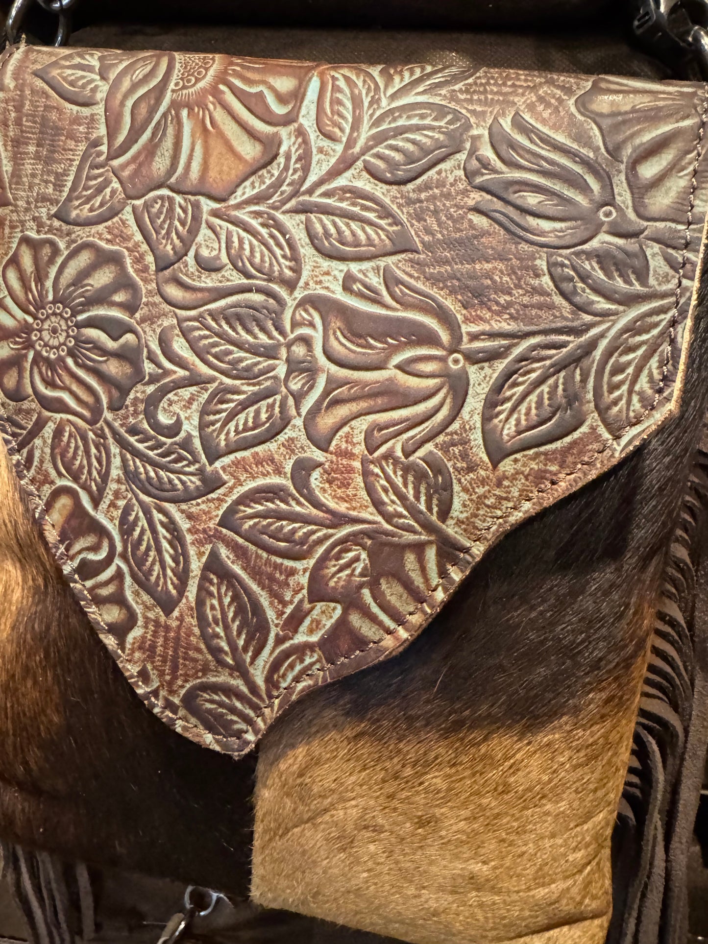 BA2825 Tooled Floral Flap Cowhide Crossbody Purse