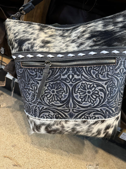 Middle Tooled Cowhide Purse BA2821