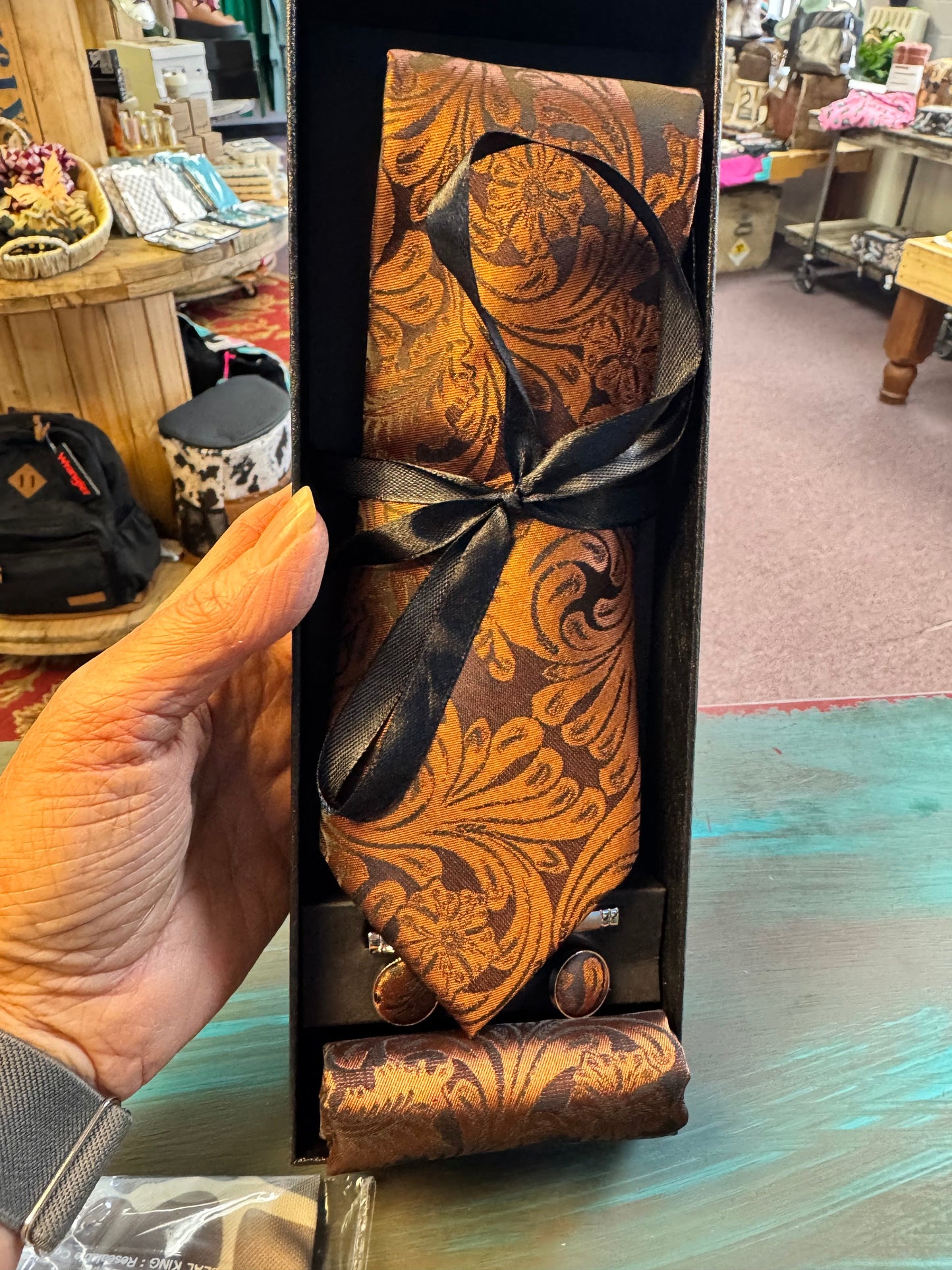 Tooled Up Tie