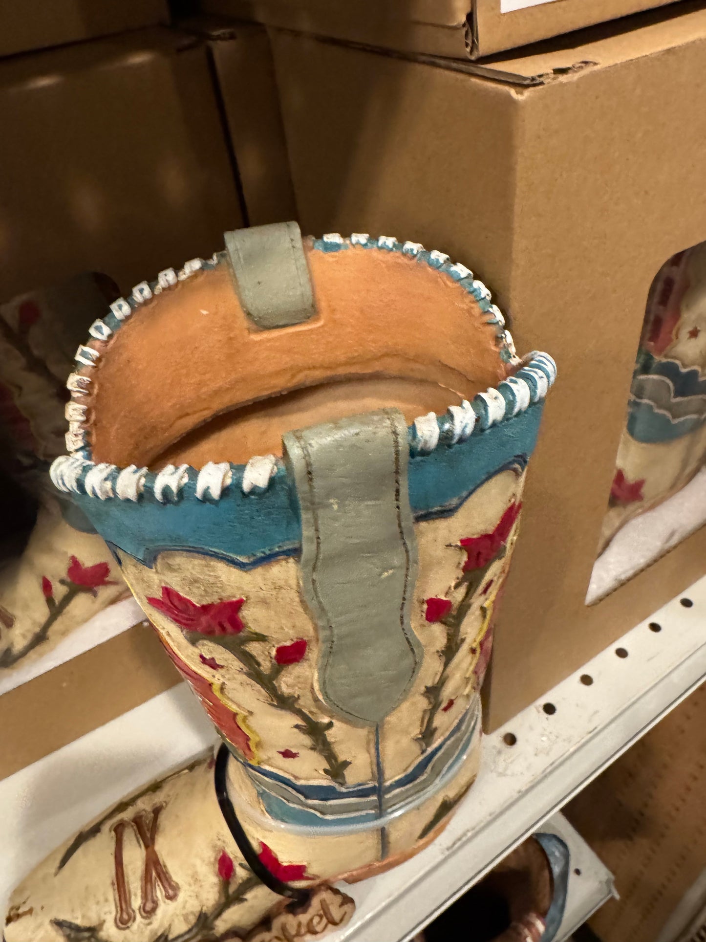 RA7151 Madonna Guadalupe Mary Boot Vase