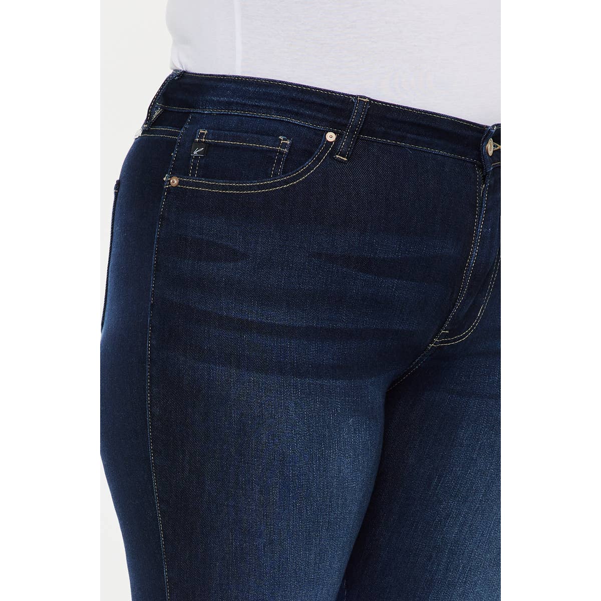 Kan Can USA -High Rise ankle jeans.