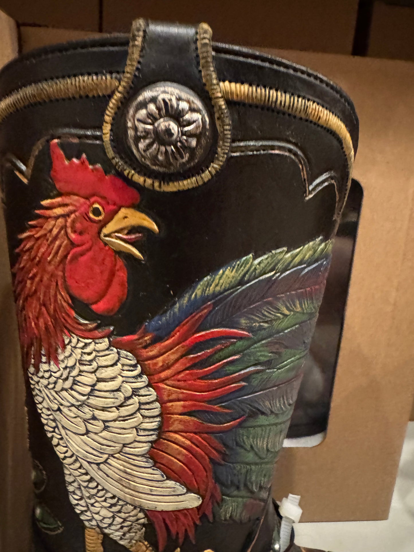 RA54123 Black Rooster Boot Vase