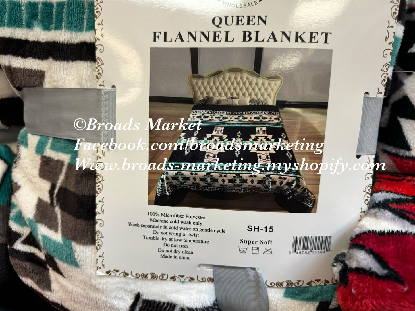 Queen Caleb Teal & Black Plush Blanket