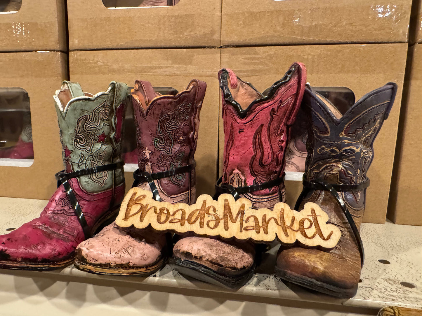 RA3186 Set of 4 Boot Vase Pen Holders