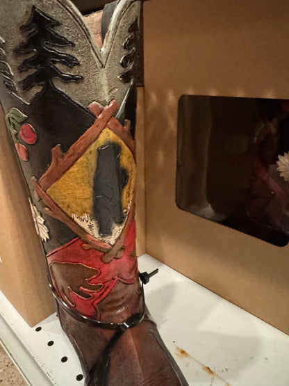 RA4149 Black Bear Boot Vase