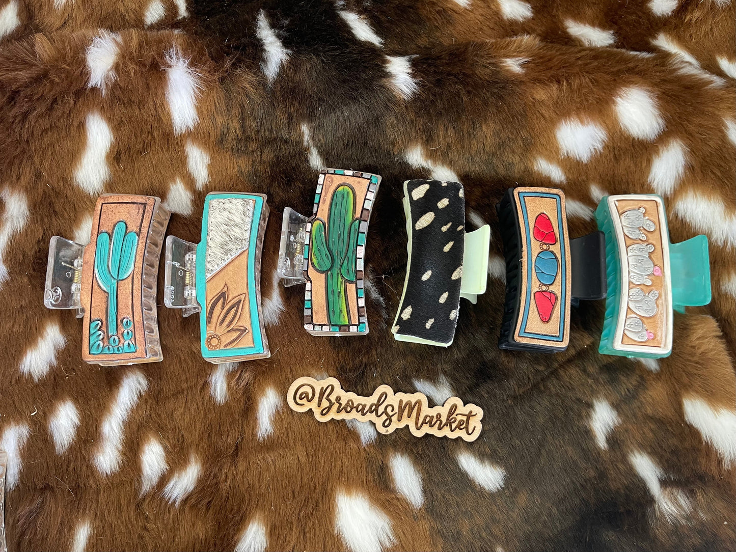 Random Assortment Claw Hair Clips Qty 5