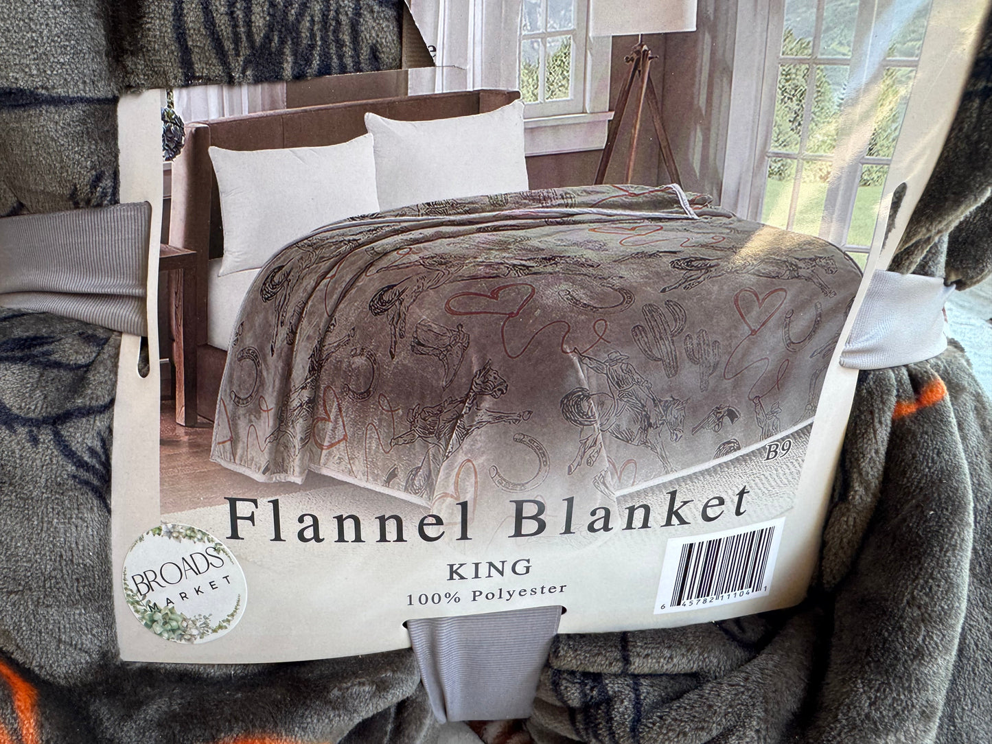 Forrest Green Punchy Super Plush Blanket