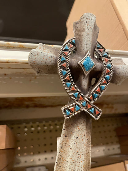 Turqouise Stone Fish across