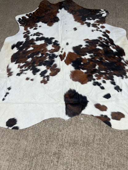5’ Tricolor Cowhide Rug